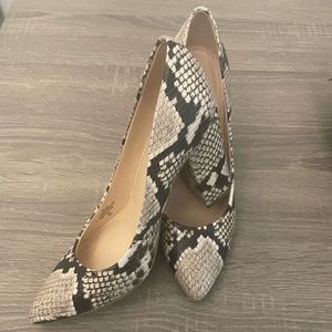 Nine West snakeskin block heel pumps